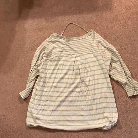 Calvin Klein Top - Picture 3 of 3